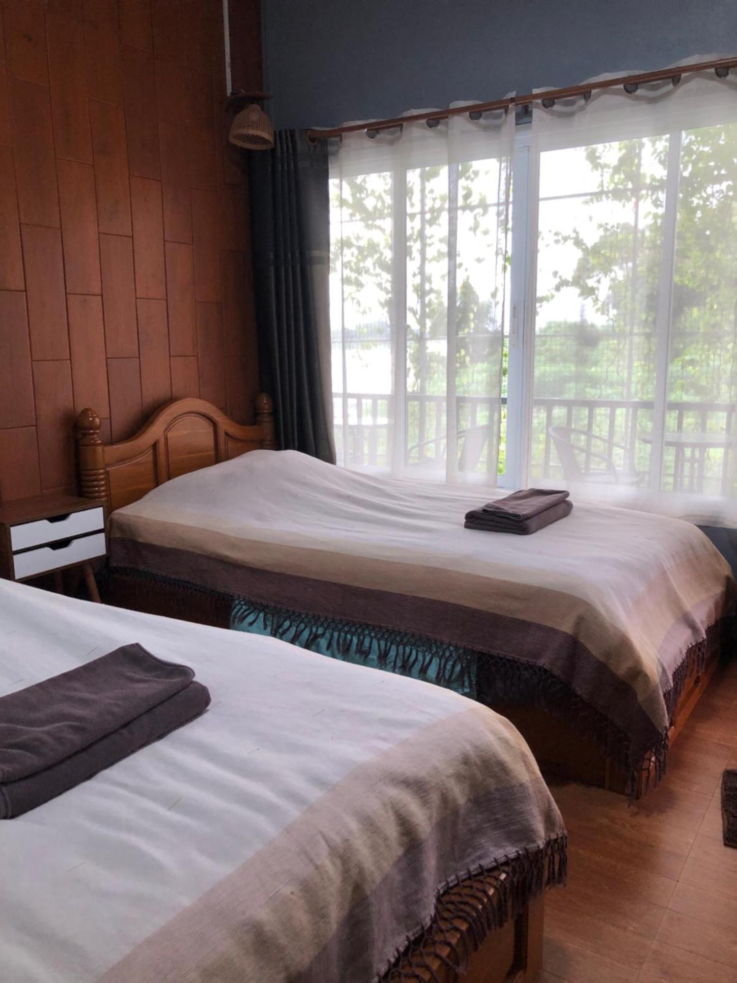 Ruen Thai Ban Rim Nam Kamphaeng Phet Dış mekan fotoğraf